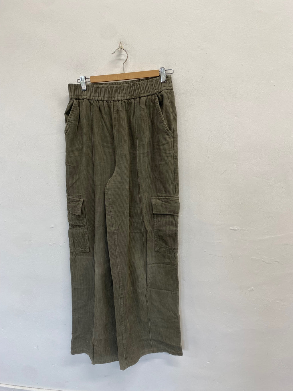 Stunning ASOS Wide leg trousers cord cargo Uk 10 Khaki AM564