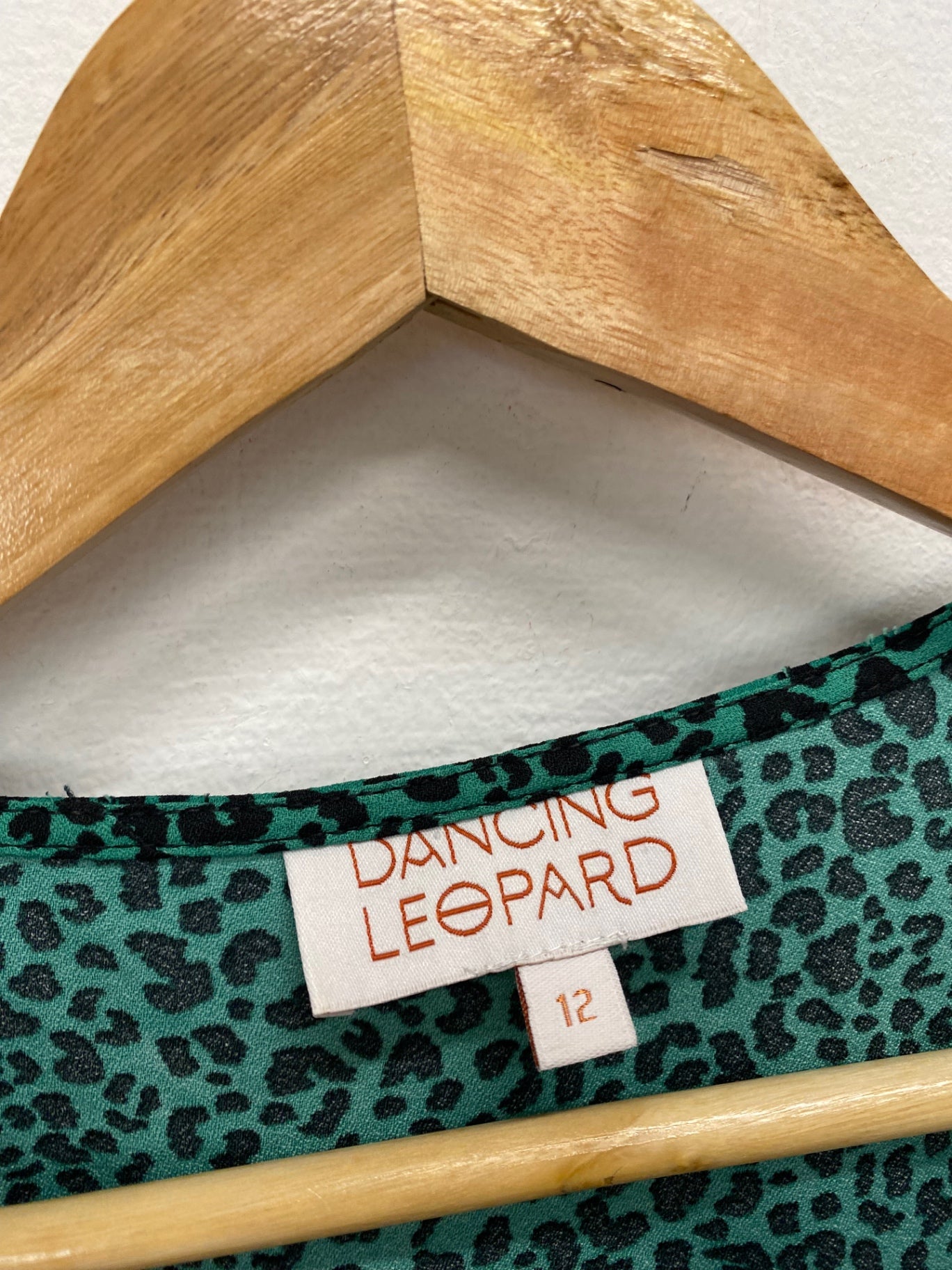 Stunning Dancing Leopard Midi Dress wrap UK 12 Green leopard AM564