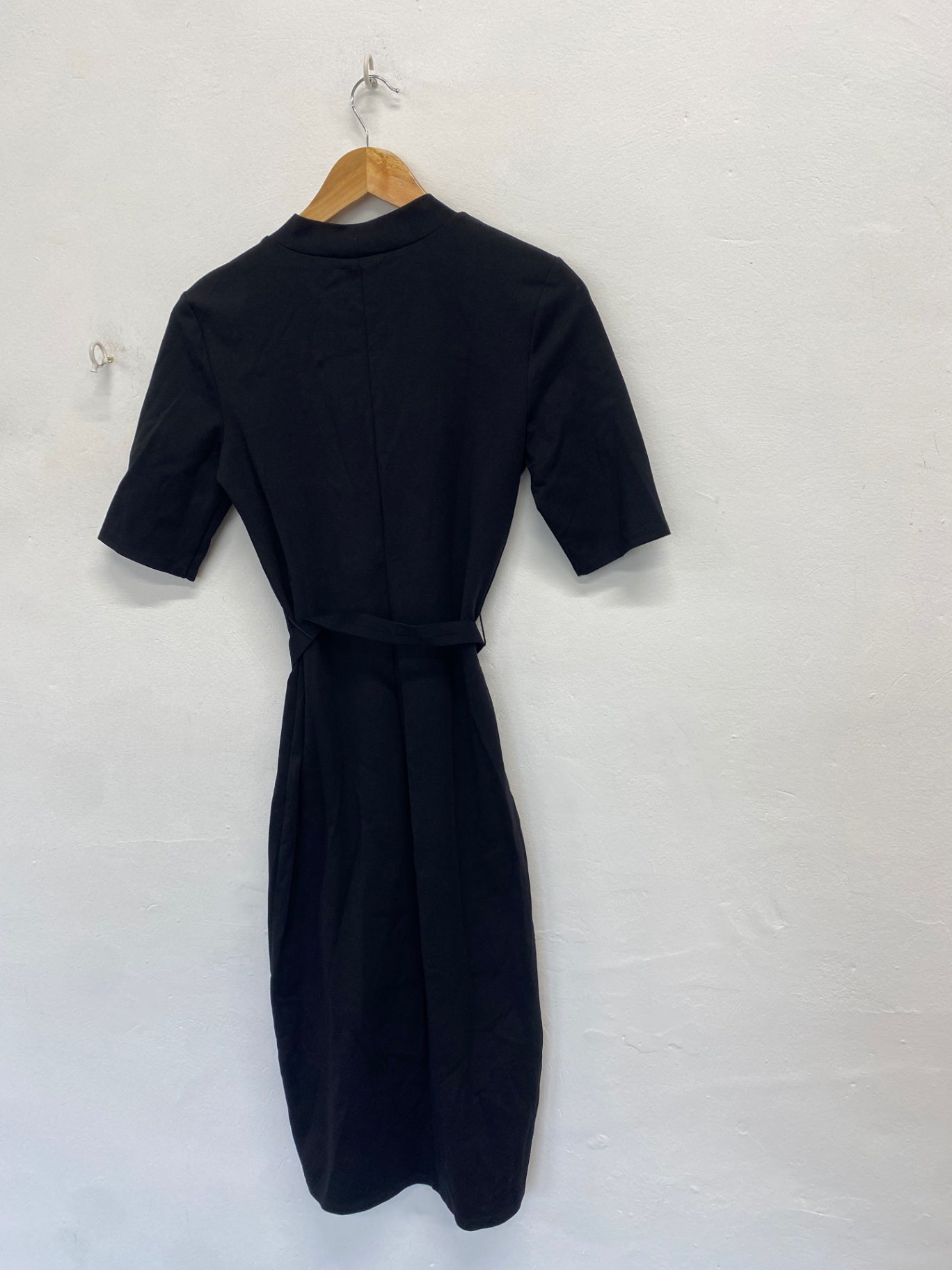Stunning Zara Midi Dress Uk 10 Black belted high neck AM564