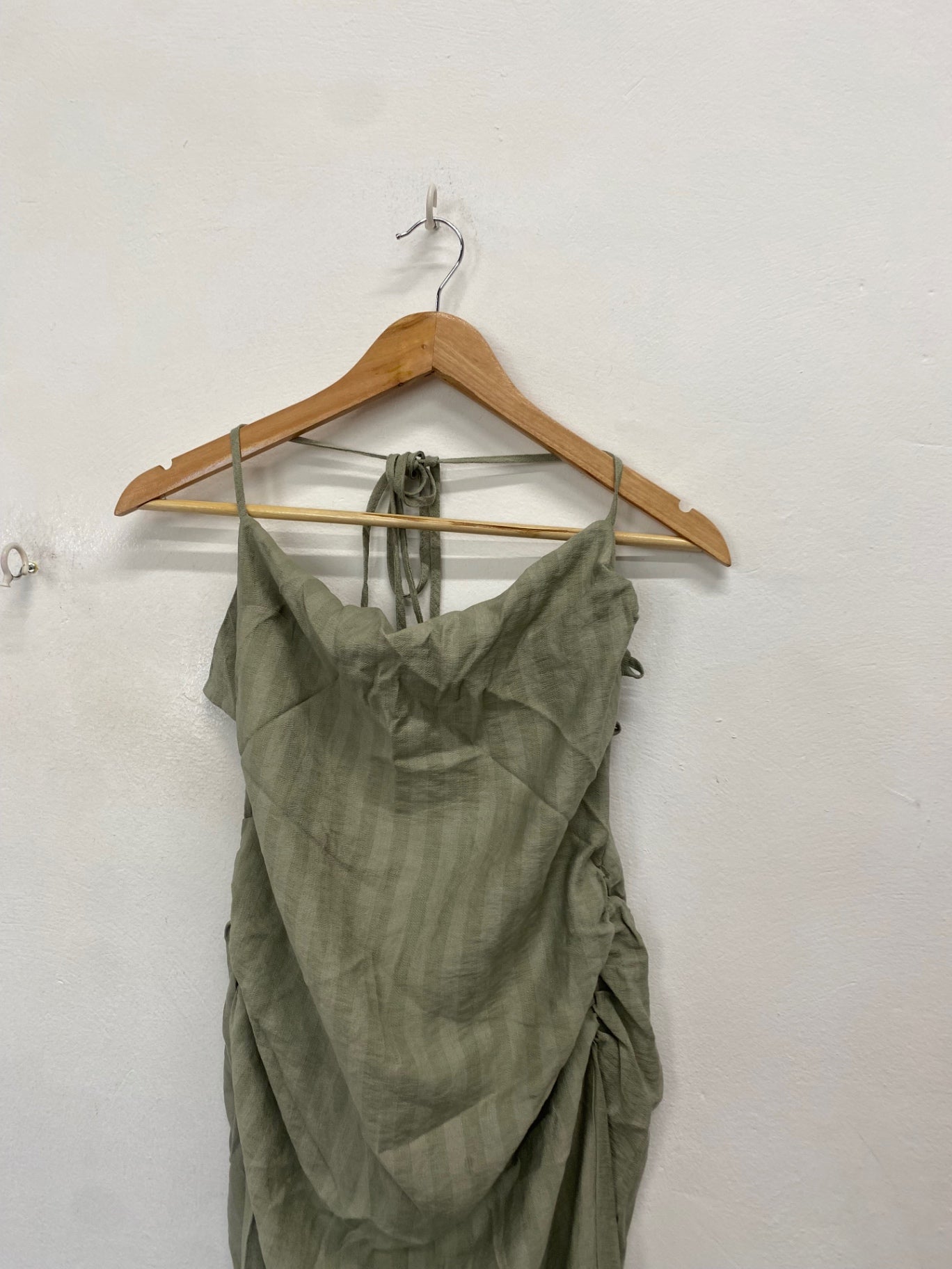 Stunning ASOS Midi Dress Uk 10 Olive Green cowl neck split AM564