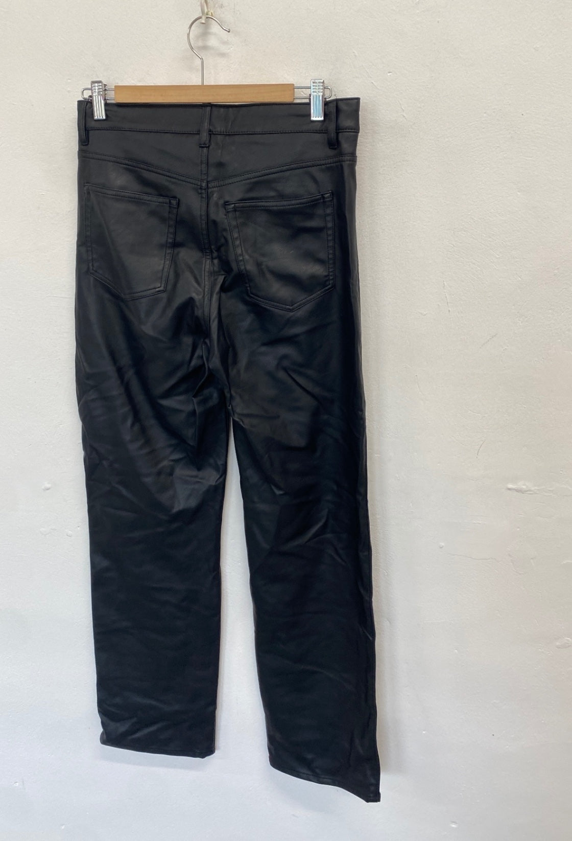 Stunning H&M Straight trousers UK 12 Black faux leather AM564
