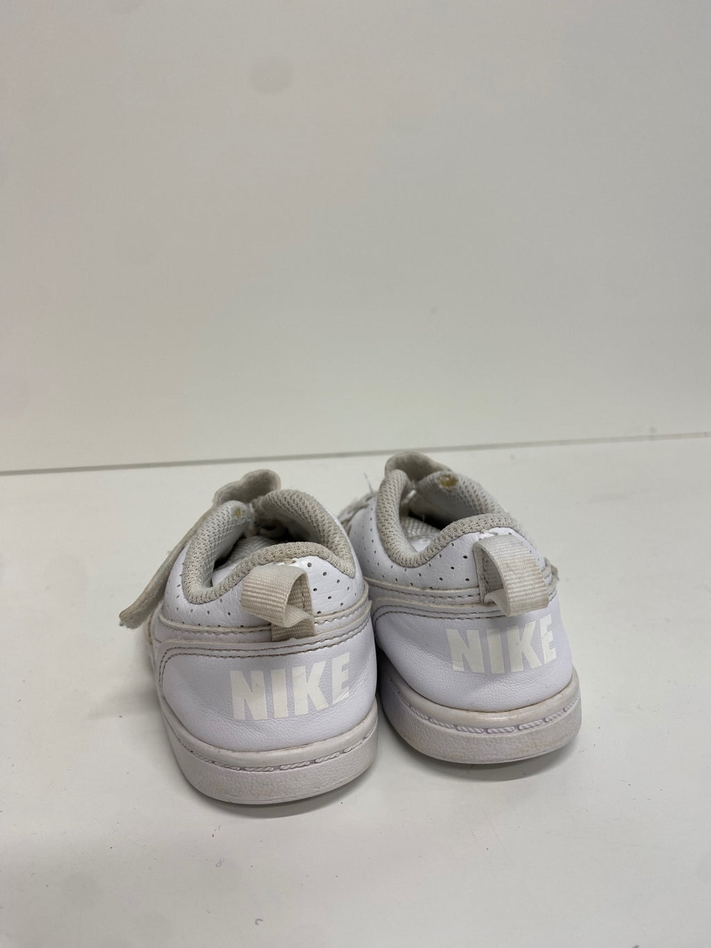 Classic kids Nike air force Trainers Uk 6.5 White AM564 