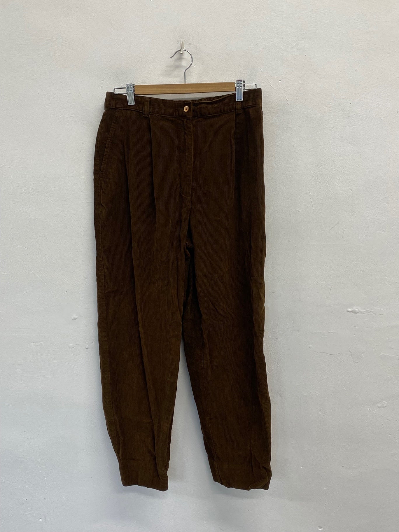 Stunning L.L. Bean Straight trousers UK 12 Brown cord LL554