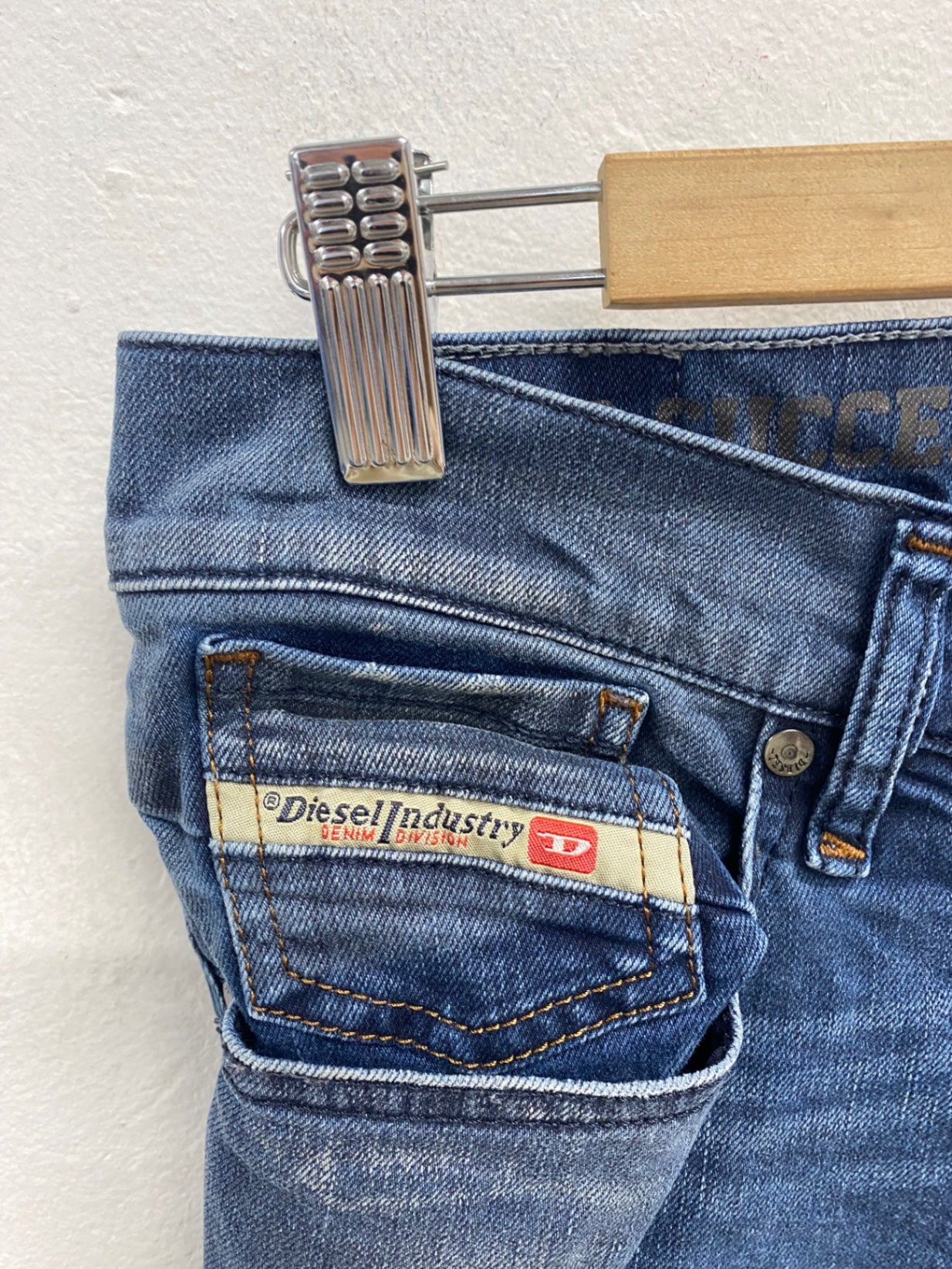 Stunning Diesel Skinny jeans y2k distressed W27” Blue CV565