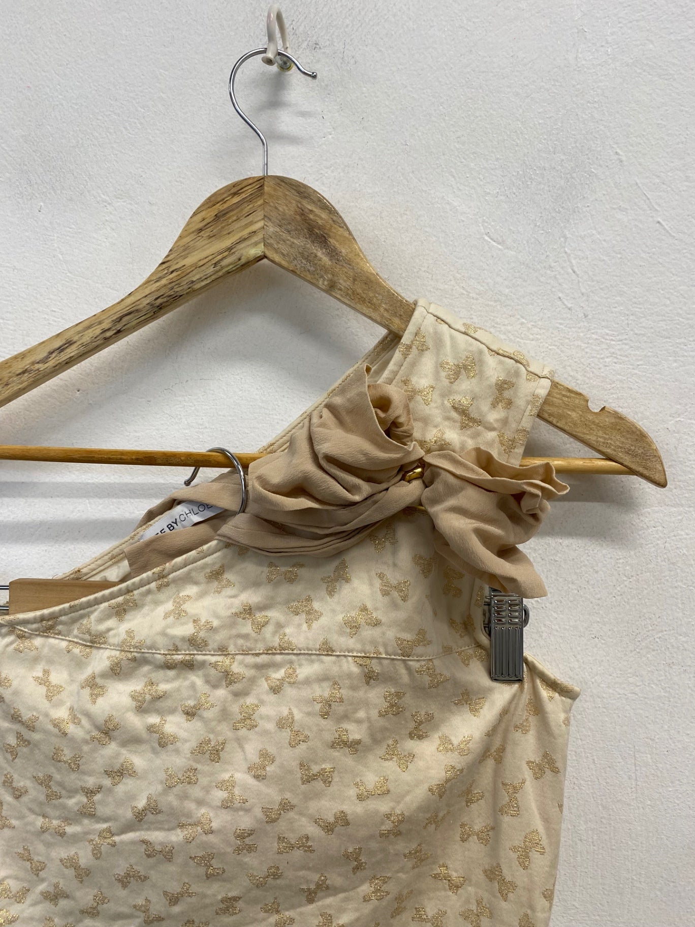 Stunning See by Chloé one shoulder Mini dress Uk 10 Beige gold bow SD553