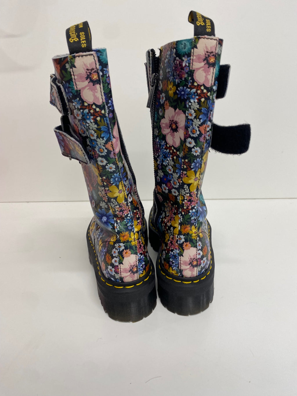 Stunning Dr. Martens wanderlust haggar Knee high Boots Uk 6 Multicolor floral CV565
