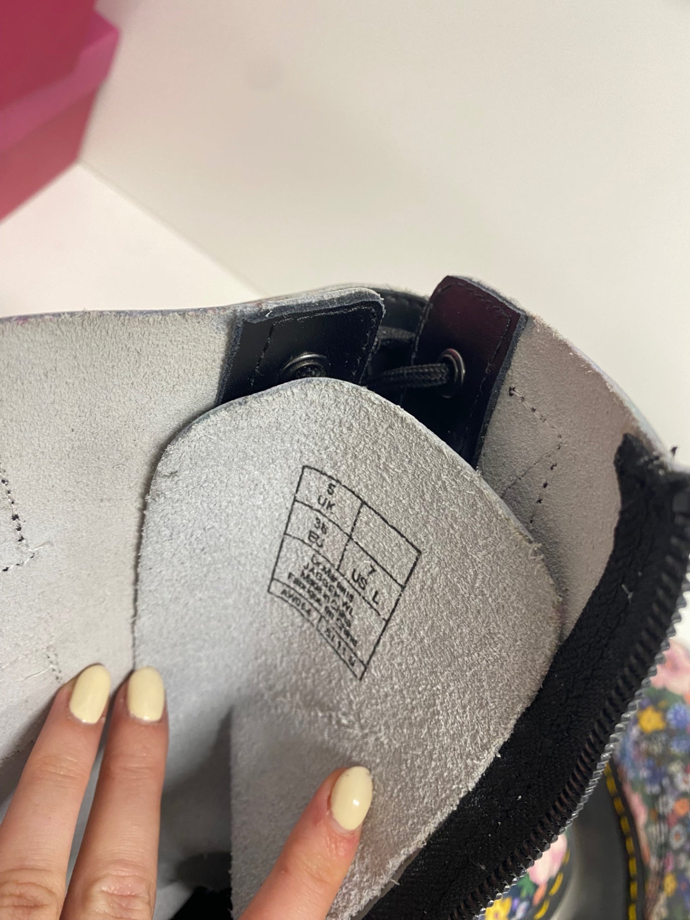 Stunning Dr. Martens wanderlust haggar Knee high Boots Uk 6 Multicolor floral CV565