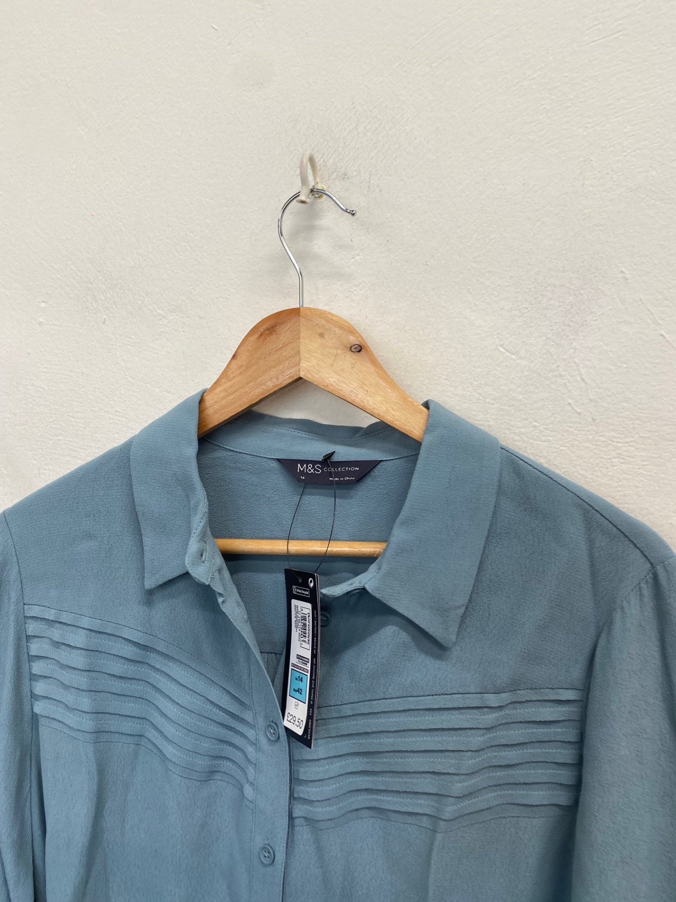 Stunning M&S Collection Shirt UK 14 Mint green CW566