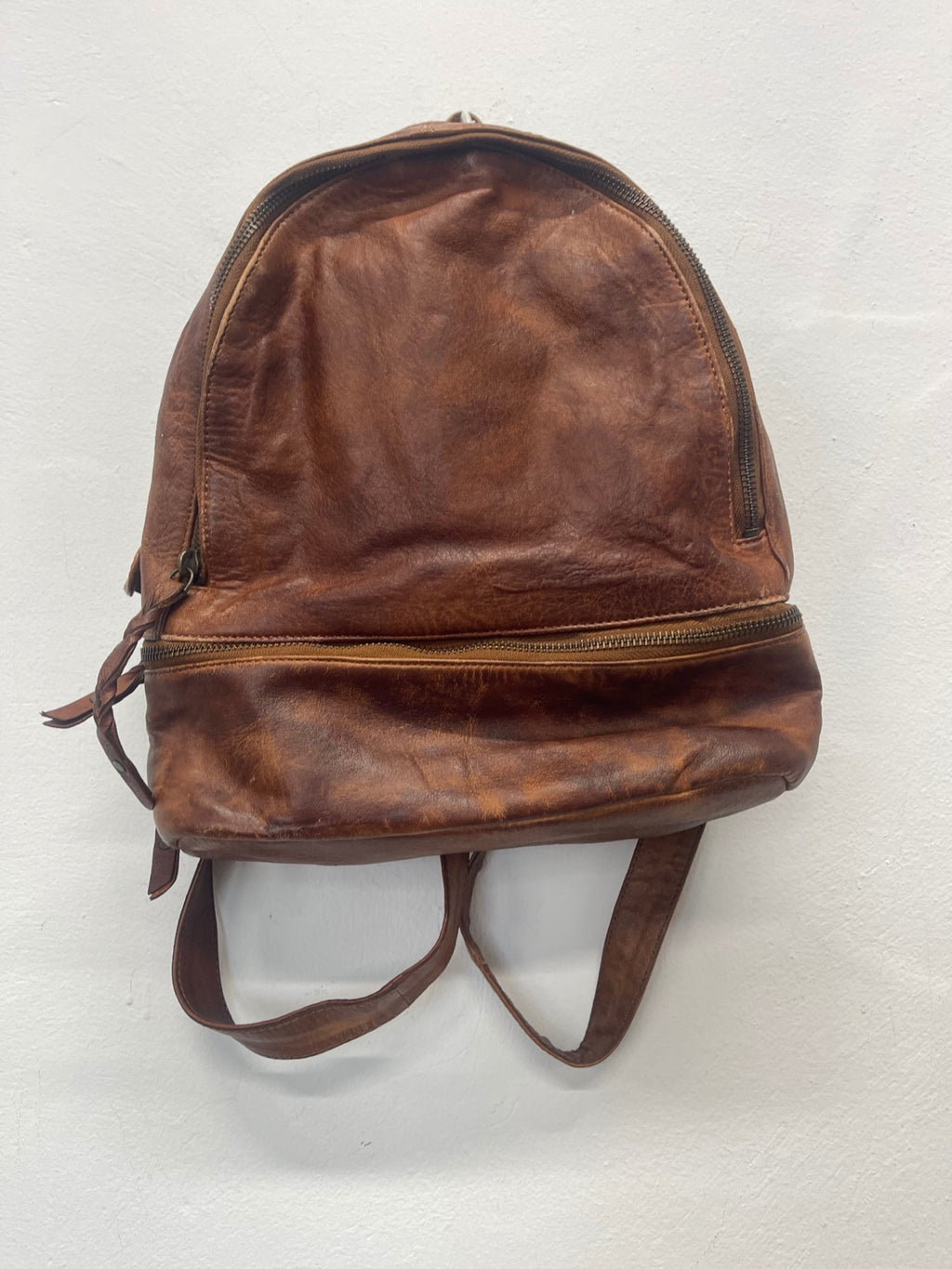Stunning Brampton London aged leather Backpack Medium Brown Tan CW566