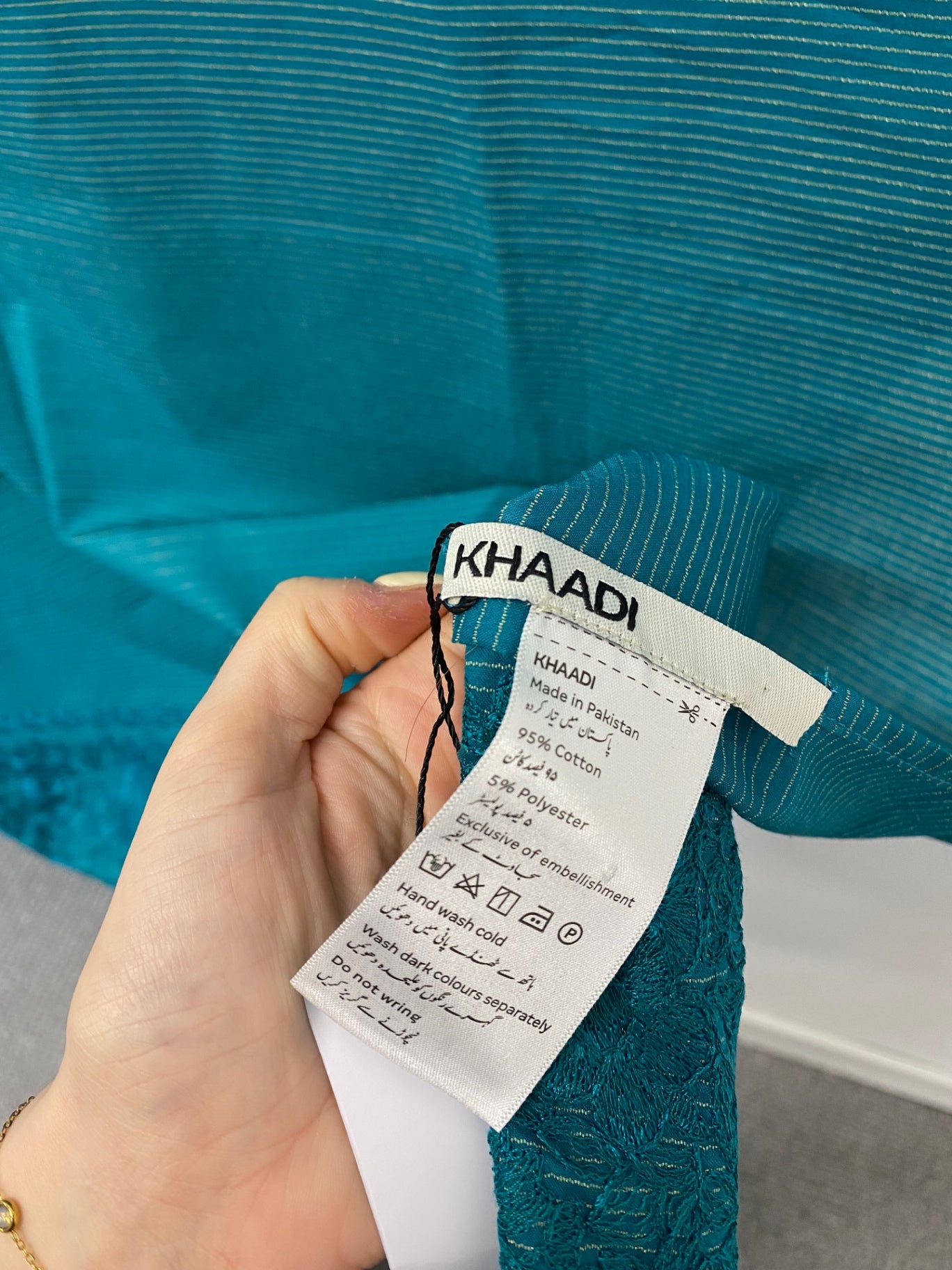 Stunning Khaadi Shawl One size Turquoise new CW566