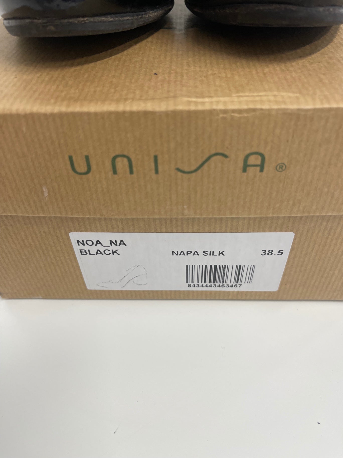 Stunning UniSa Black Patent classic Court Heels shoes  Uk5.5 Black CW566