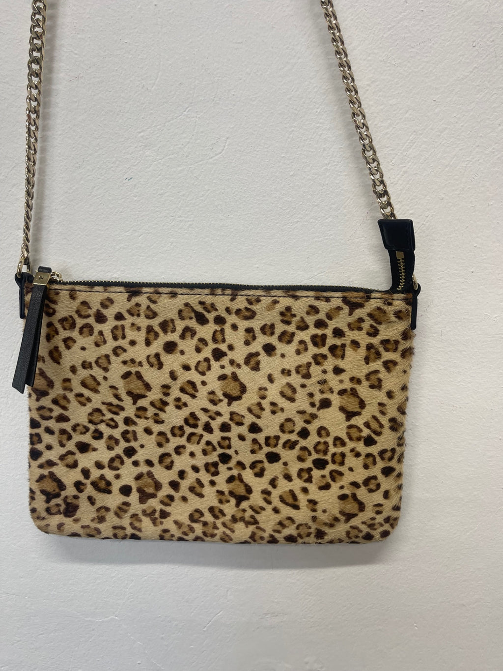 Stunning Jones bootmaker leopard leather Crossbody Bag Leopard print CW566