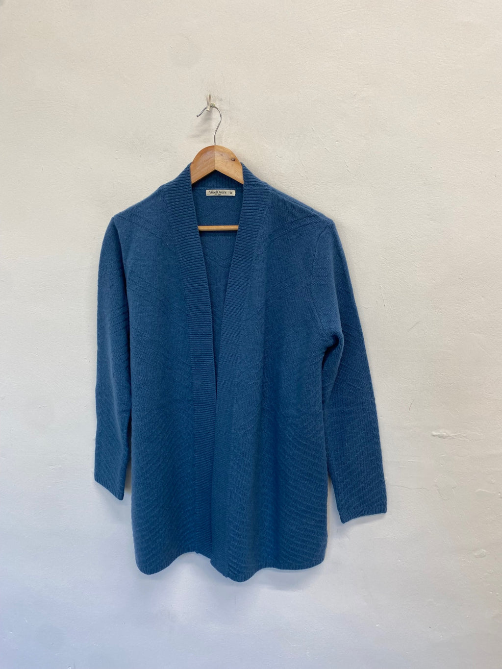Stunning WoolOver's Cardigan UK 10 Blue lambswool CW566