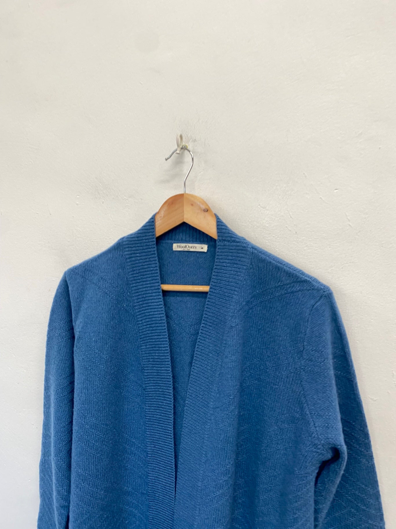 Stunning WoolOver's Cardigan UK 10 Blue lambswool CW566