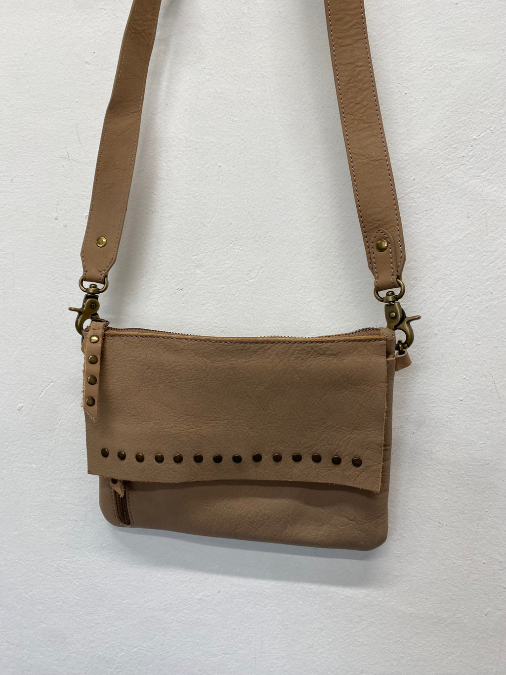 Stunning Next Shoulder Bag leather studded One size Beige CW566