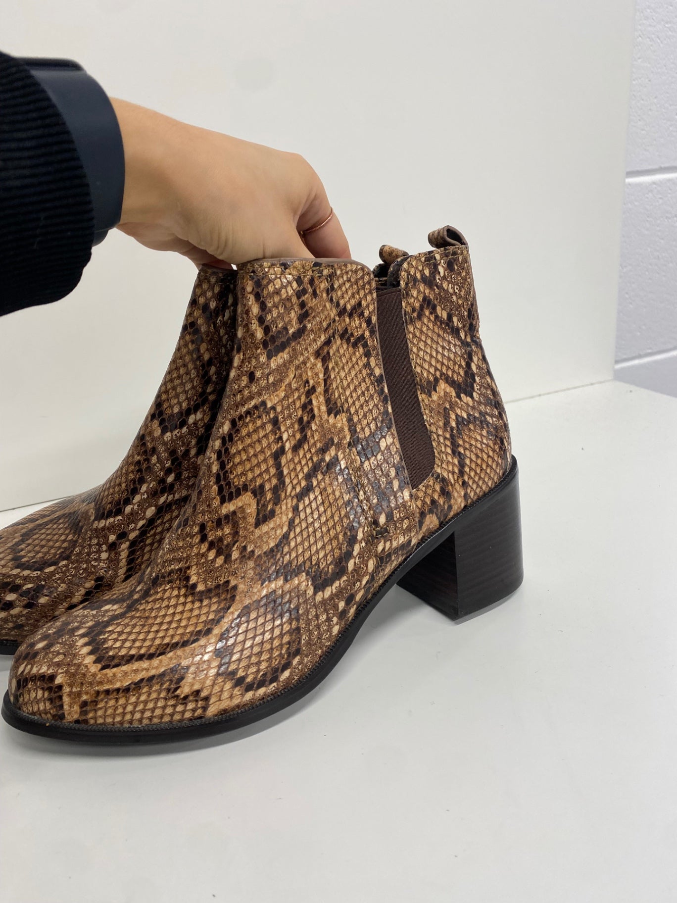 Stunning Autograph Ankle Boots leather UK 5 Brown snakeprint CW566