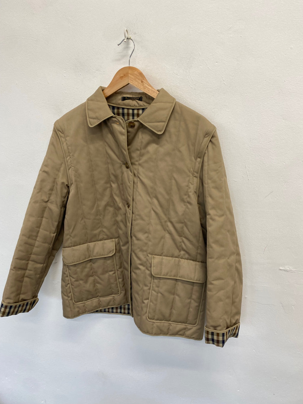 Stunning Aquascutum Quilted jacket UK 12-14 Beige CW566