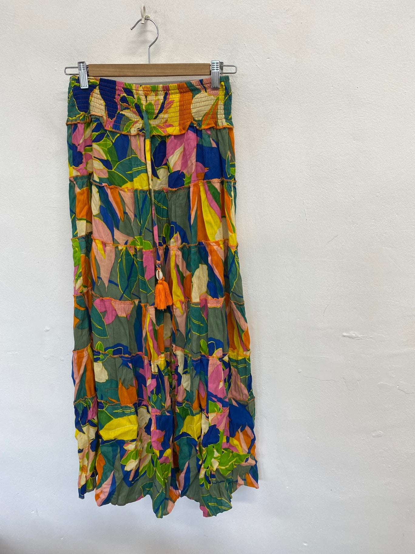 Stunning True Destination tiered summer Maxi Skirt UK 10 Multicolor floral CW566