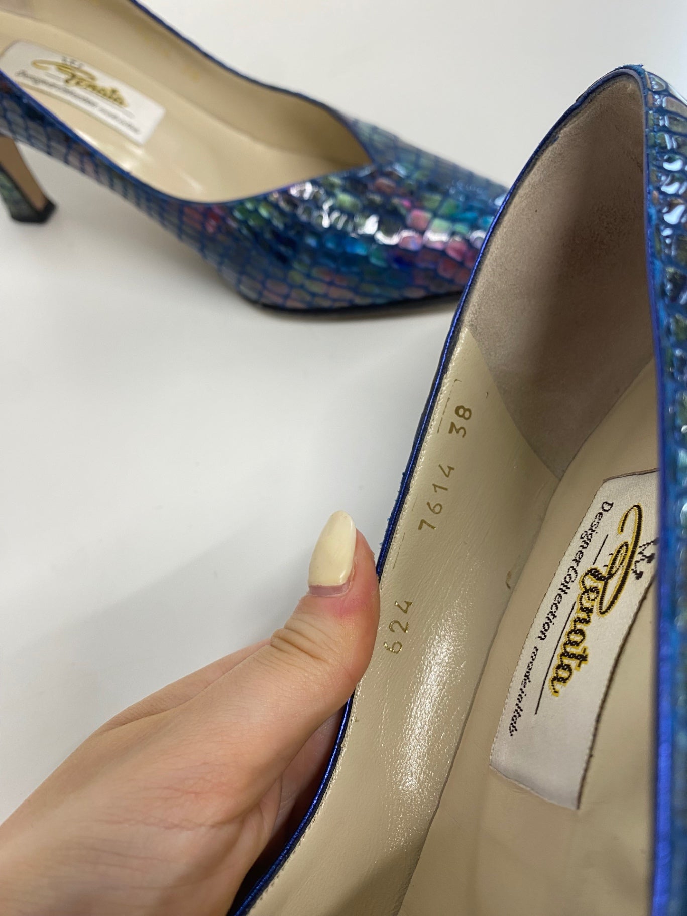 Stunning Renata made in italy vintage Heels UK 5 Blue snakeskin CW566