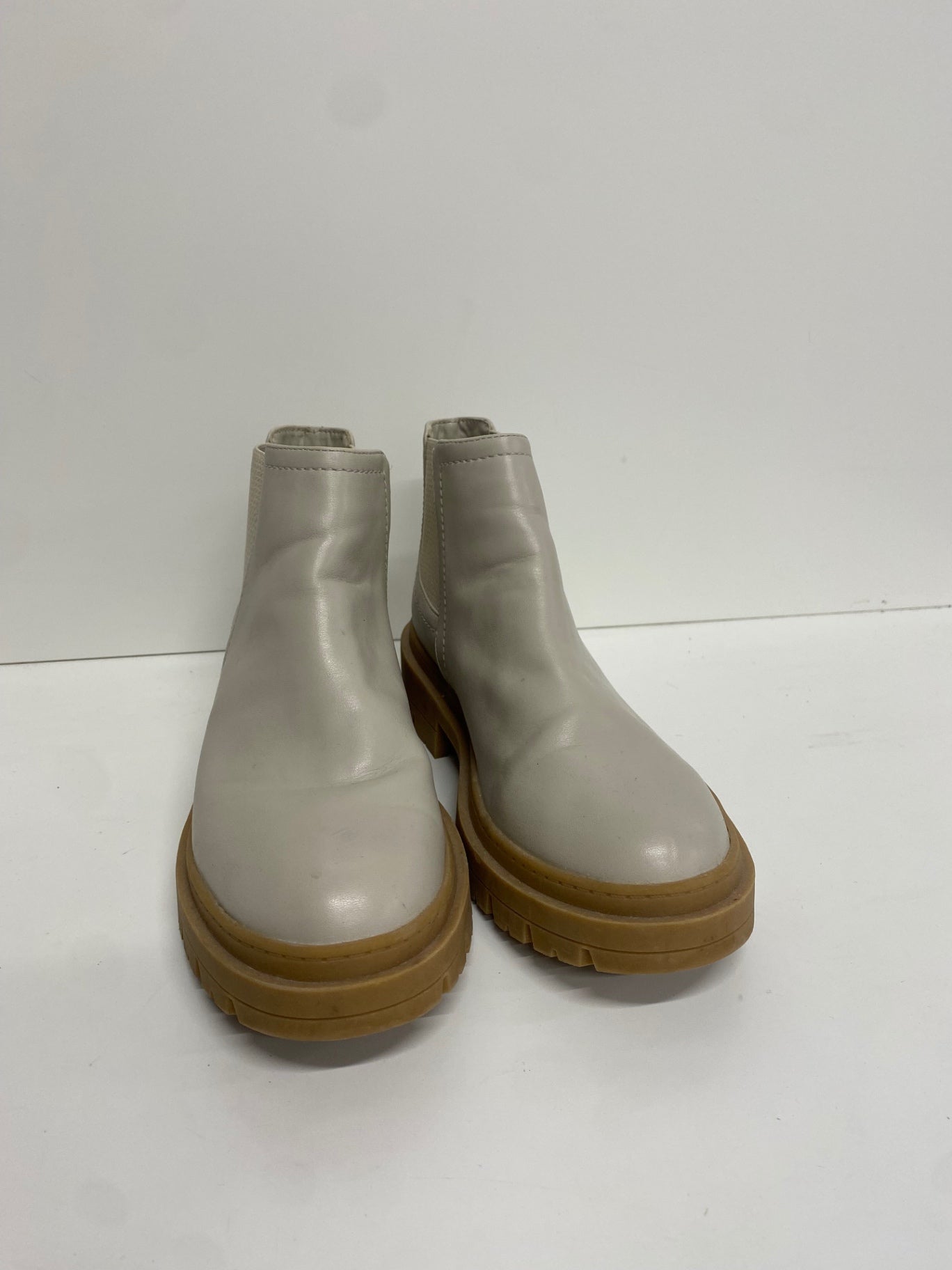 Stunning M&S chunky wide fit Ankle Boots UK 5.5 Ecru CW566