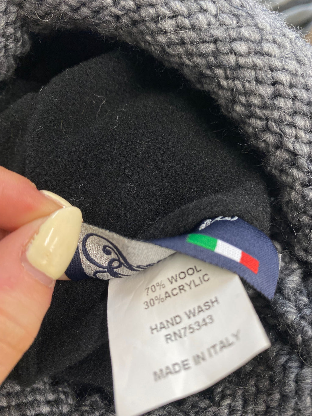 Stunning Giuliana made in Italy felt wool flower Beanie Y2K One size Grey CW566