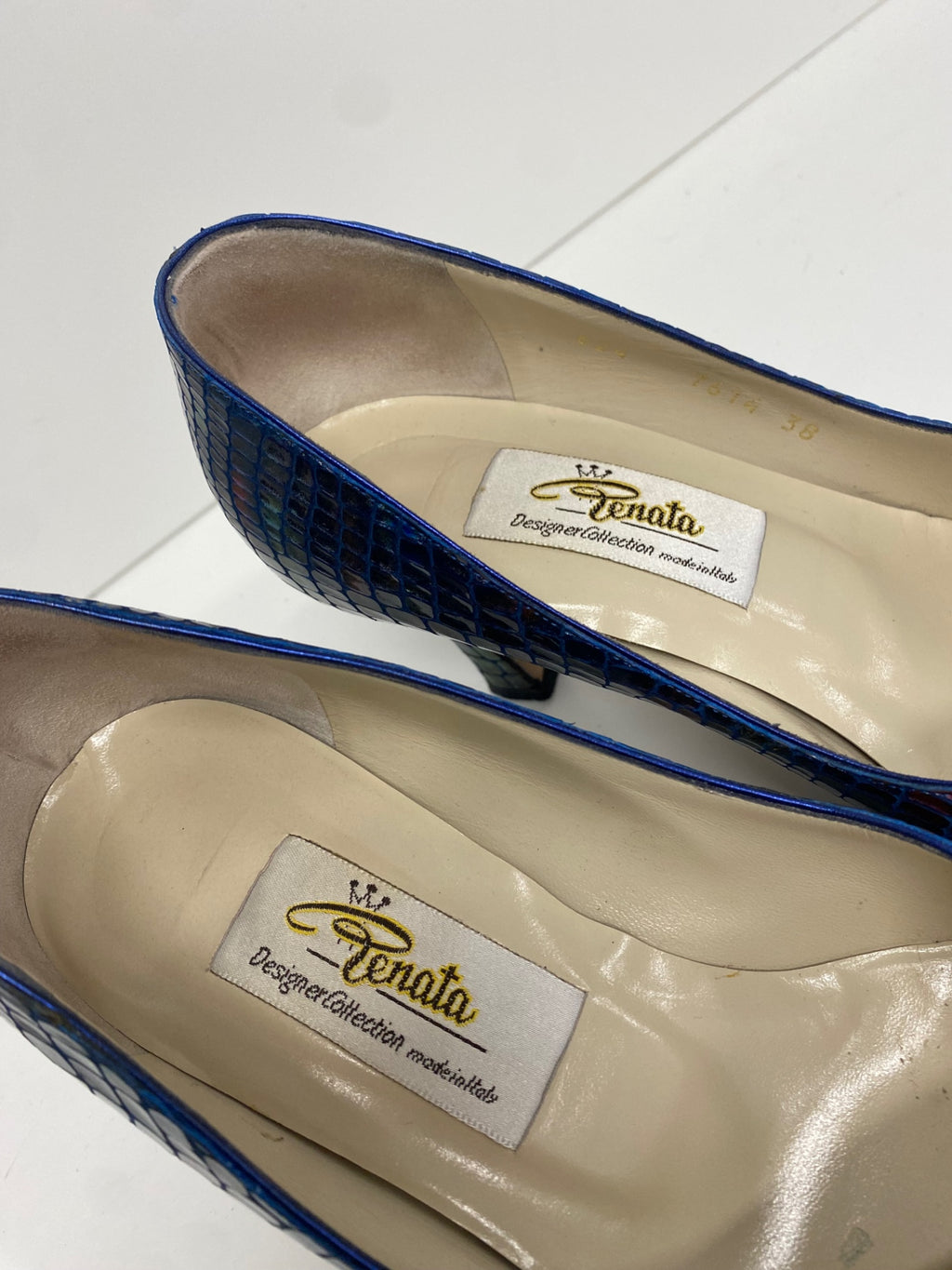 Stunning Renata made in italy vintage Heels UK 5 Blue snakeskin CW566