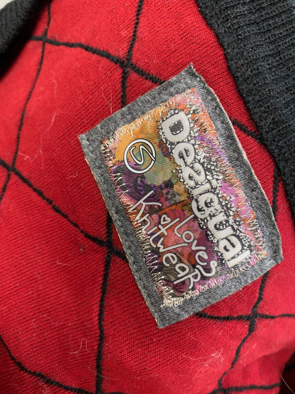 Stunning y2k Desigual Sweater wool blend Uk 8 Black and Red SJ567
