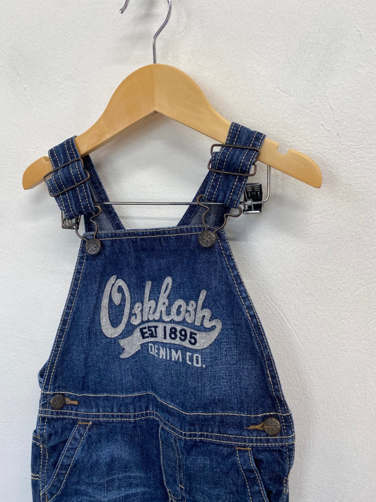Classic kids OshKosh Dungarees Age 4 Blue denim SJ567