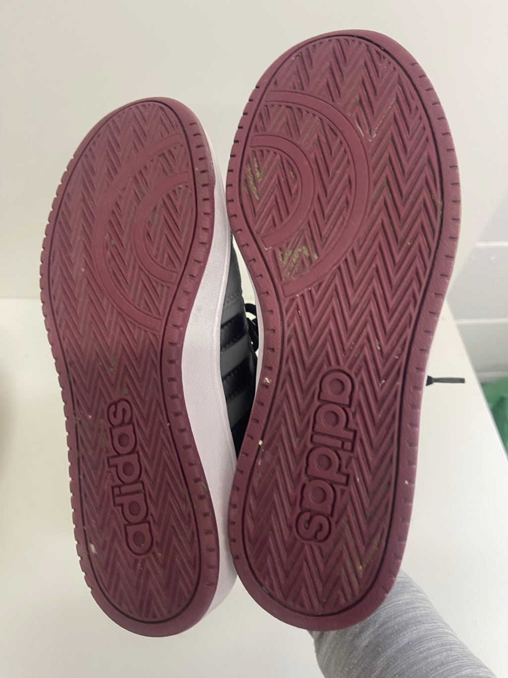 Stunning adidas Hoops 2.0 Sneakers Uk6 Grey & Purple SJ567