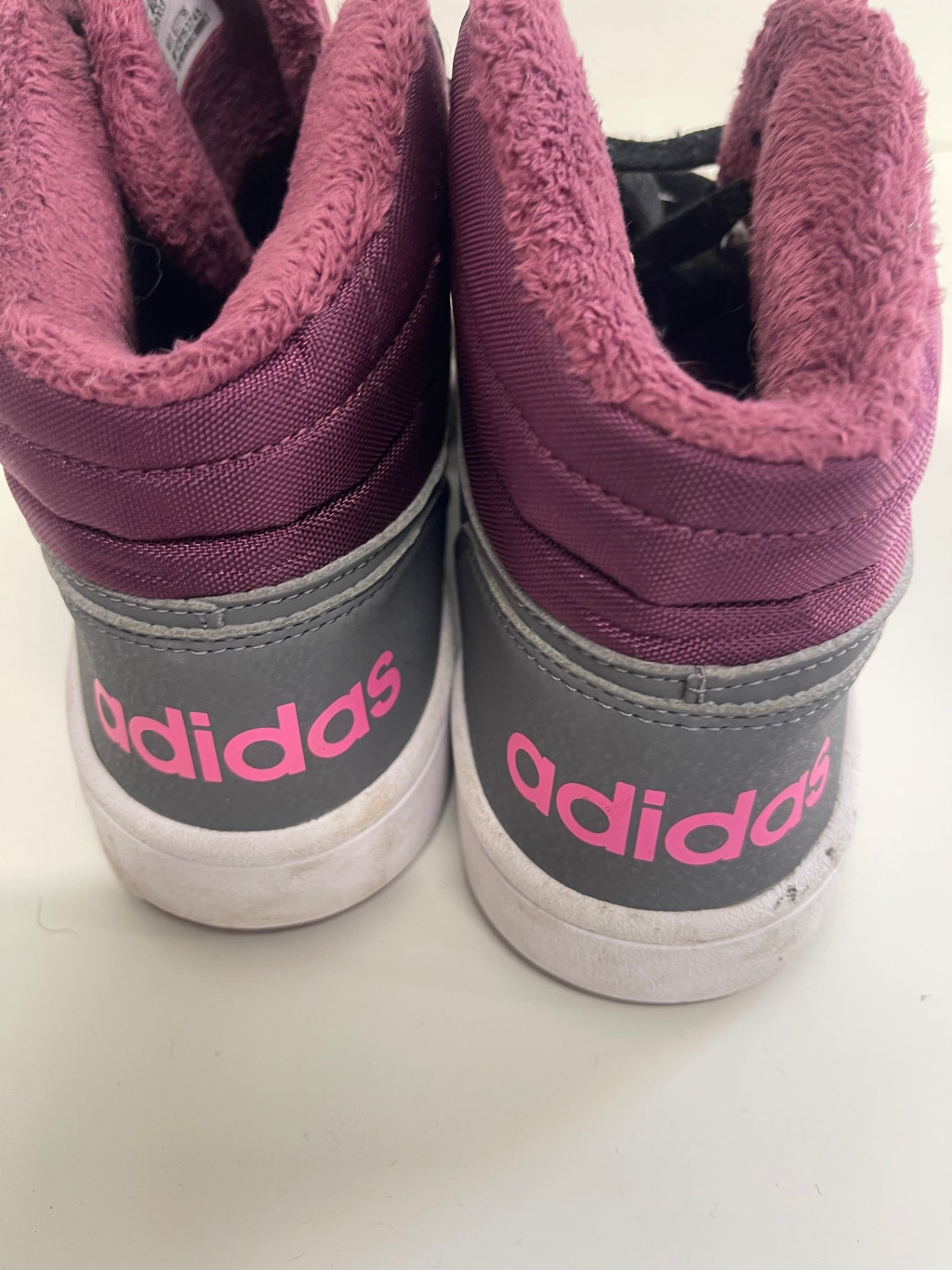 Stunning adidas Hoops 2.0 Sneakers Uk6 Grey & Purple SJ567
