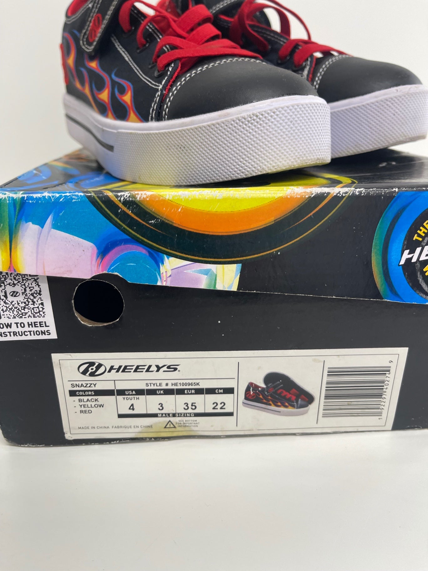 Stunning Heelys Snazzy Sneakers UK3 Black Flame boxed SJ567