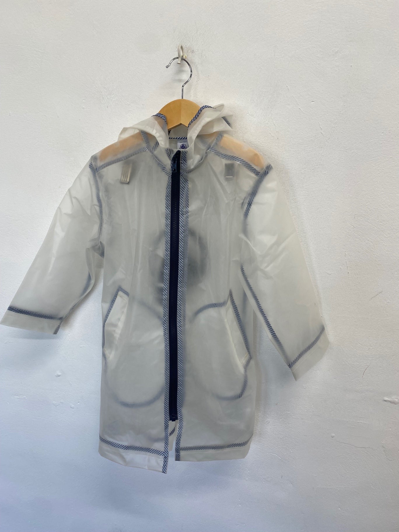 Stunning Petit Bateau Raincoat 6 y transpartent sj567