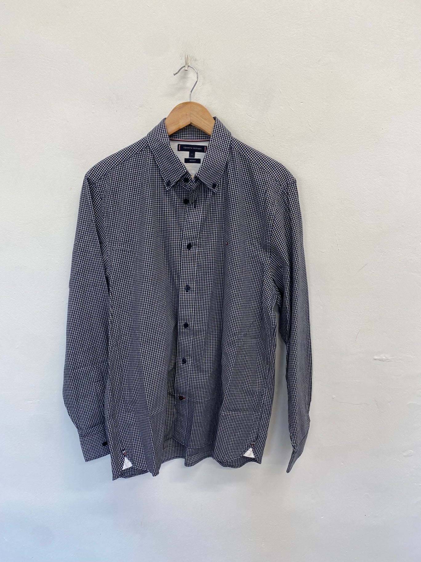 Classic men’s Tommy Hilfiger Shirt UK L Navy checked GL568