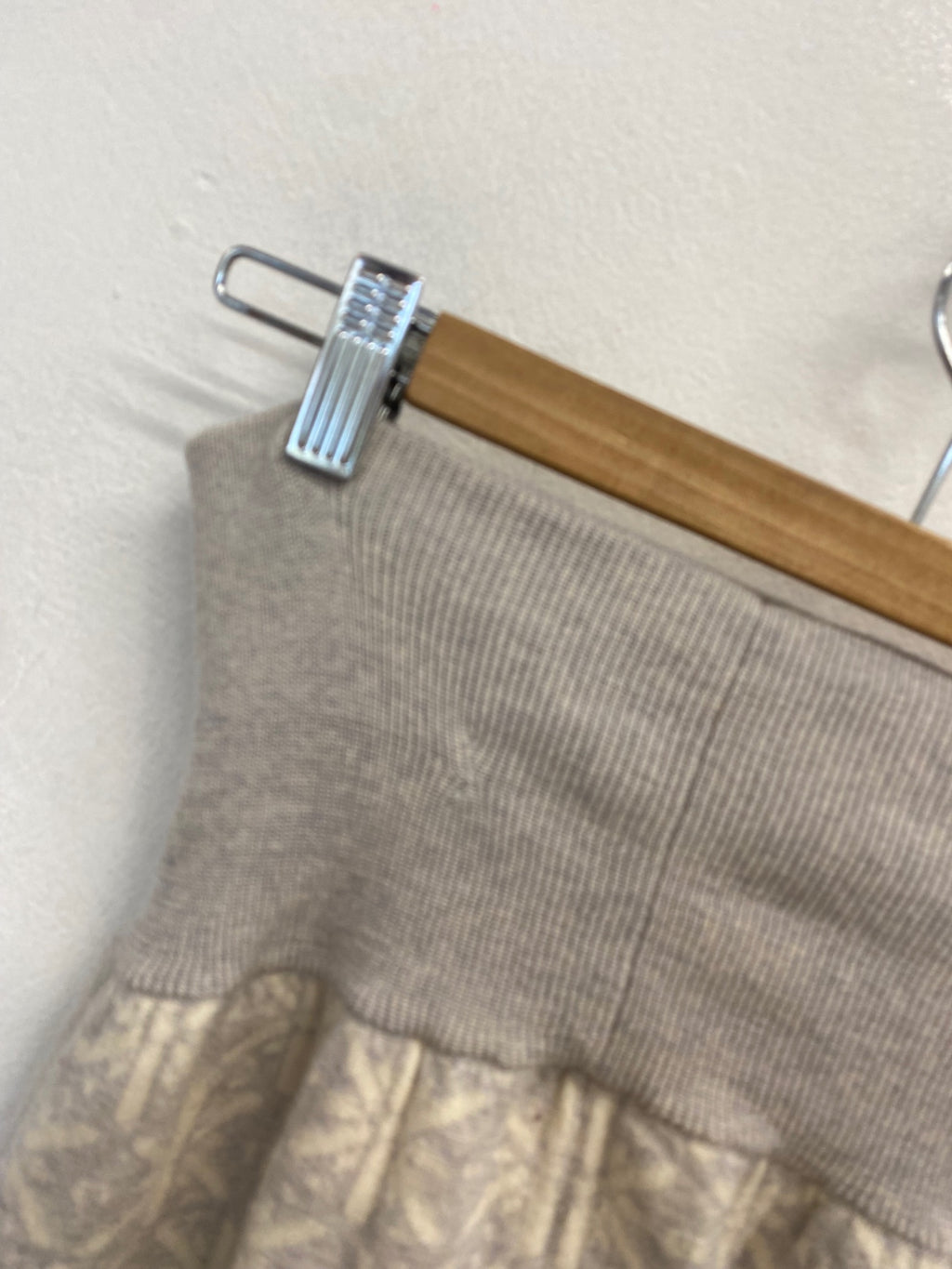 Stunning hÿge mint velvet Harem trousers UK 12 Grey Beige wool SO560