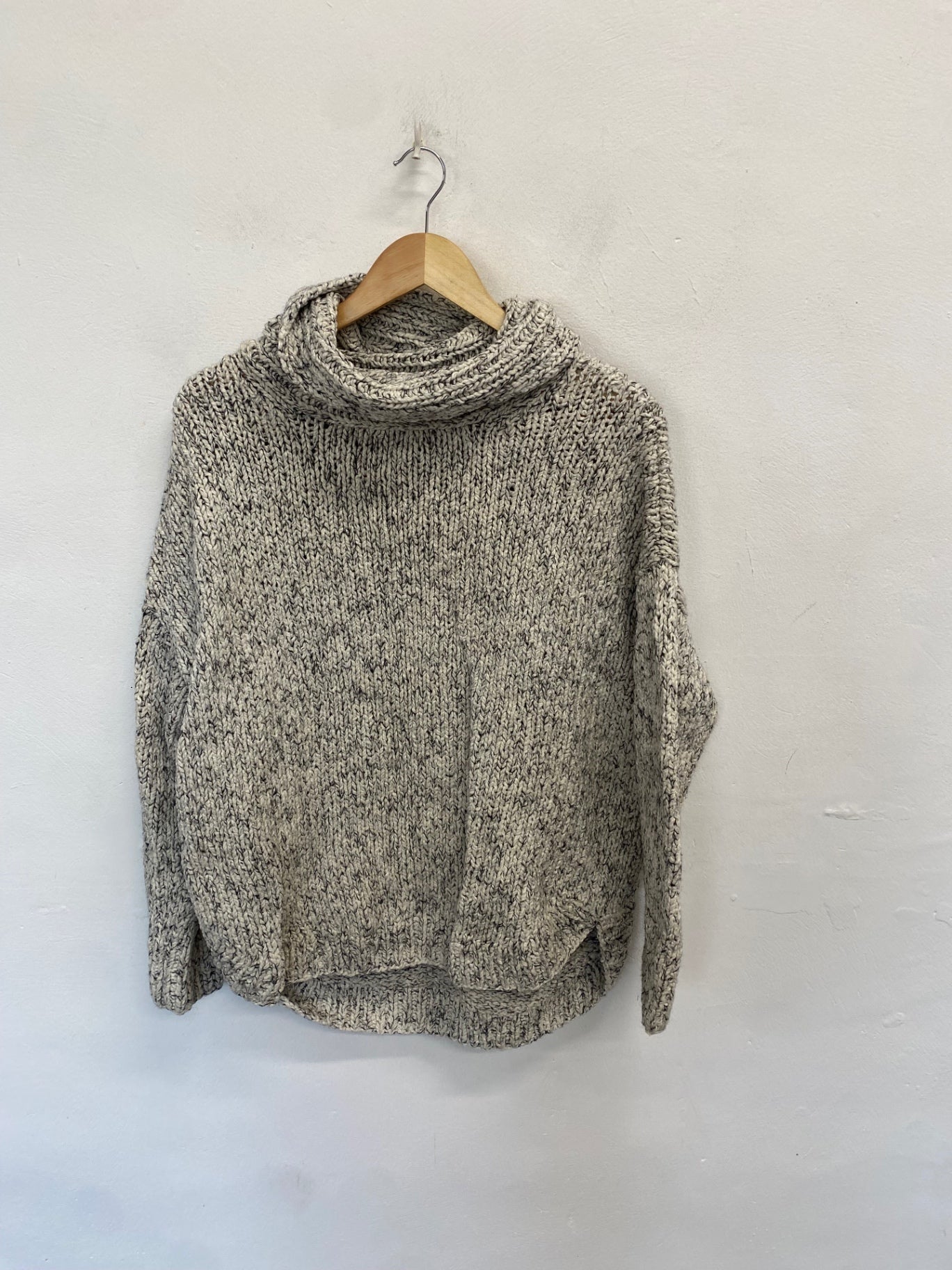 Stunning Eileen fisher Knitted jumper UK 12 Cream grey high neck SO560