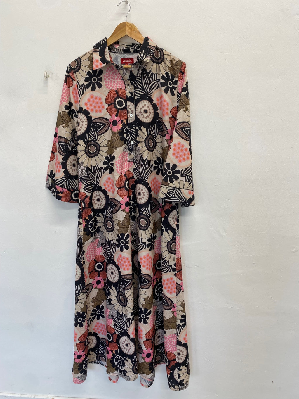 Stunning Zenobia Italian Maxi Dress UK 14 Beige orange floral MH569