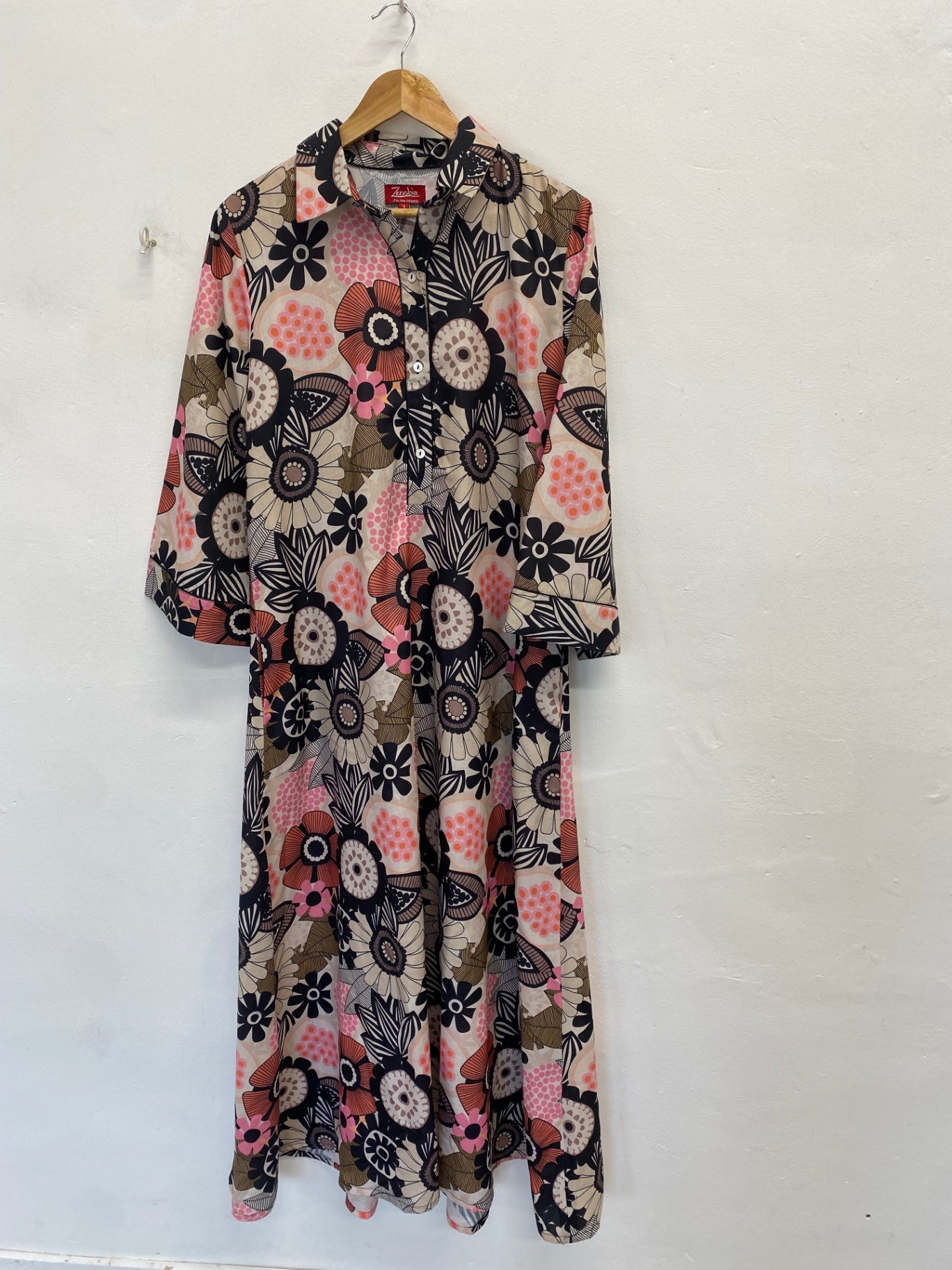 Stunning Zenobia Italian Maxi Dress UK 14 Beige orange floral MH569