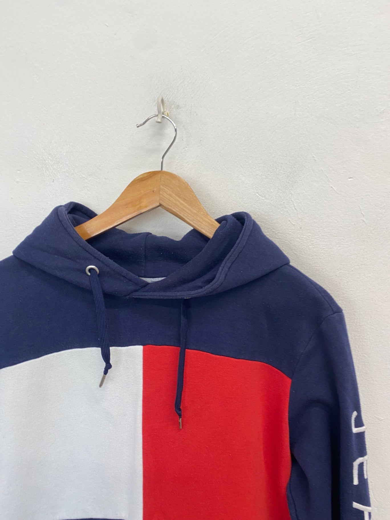 Classic men’s Tommy Jeans Hoodie UK M Navy red GL568