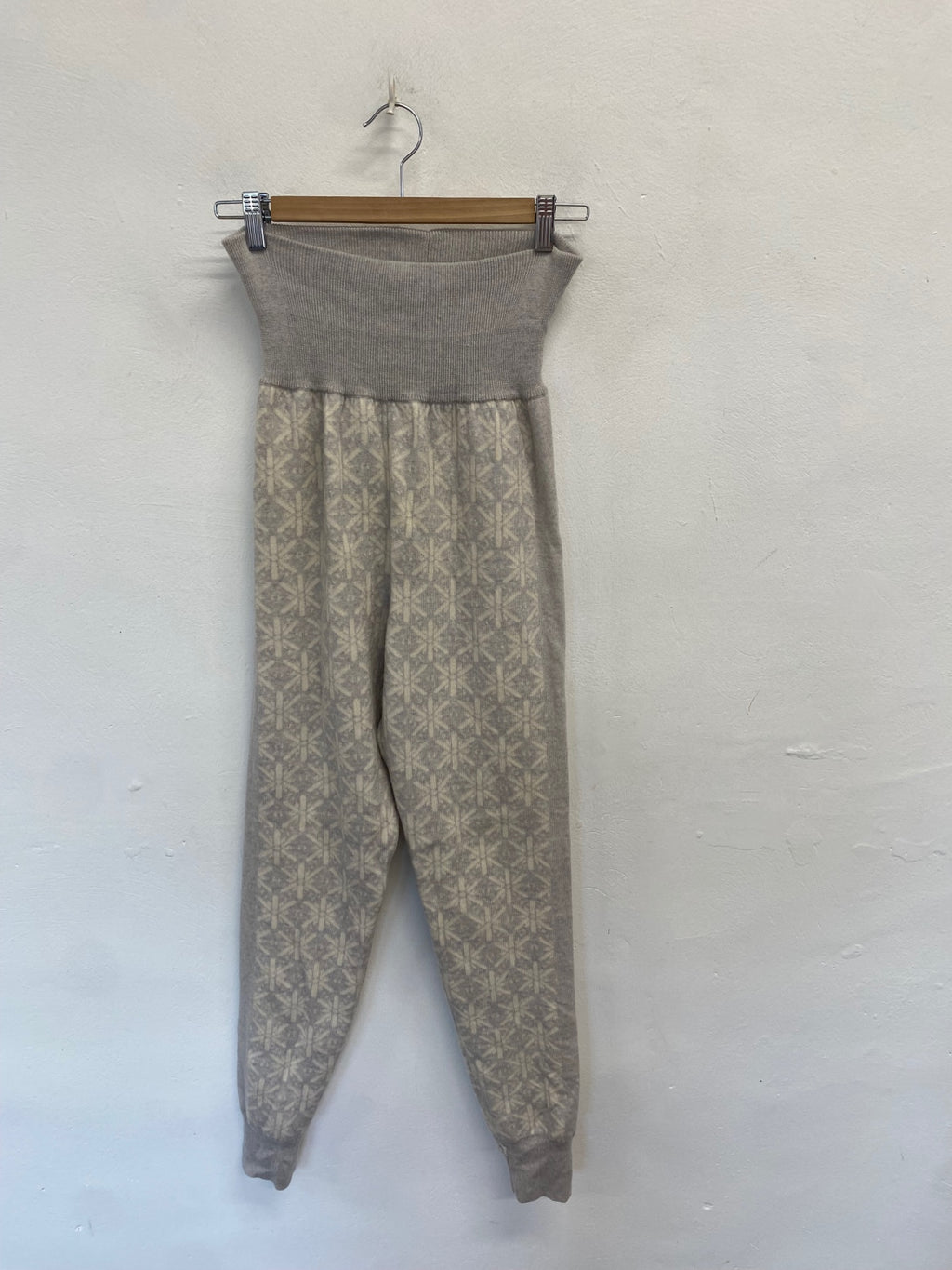 Stunning hÿge mint velvet Harem trousers UK 12 Grey Beige wool SO560