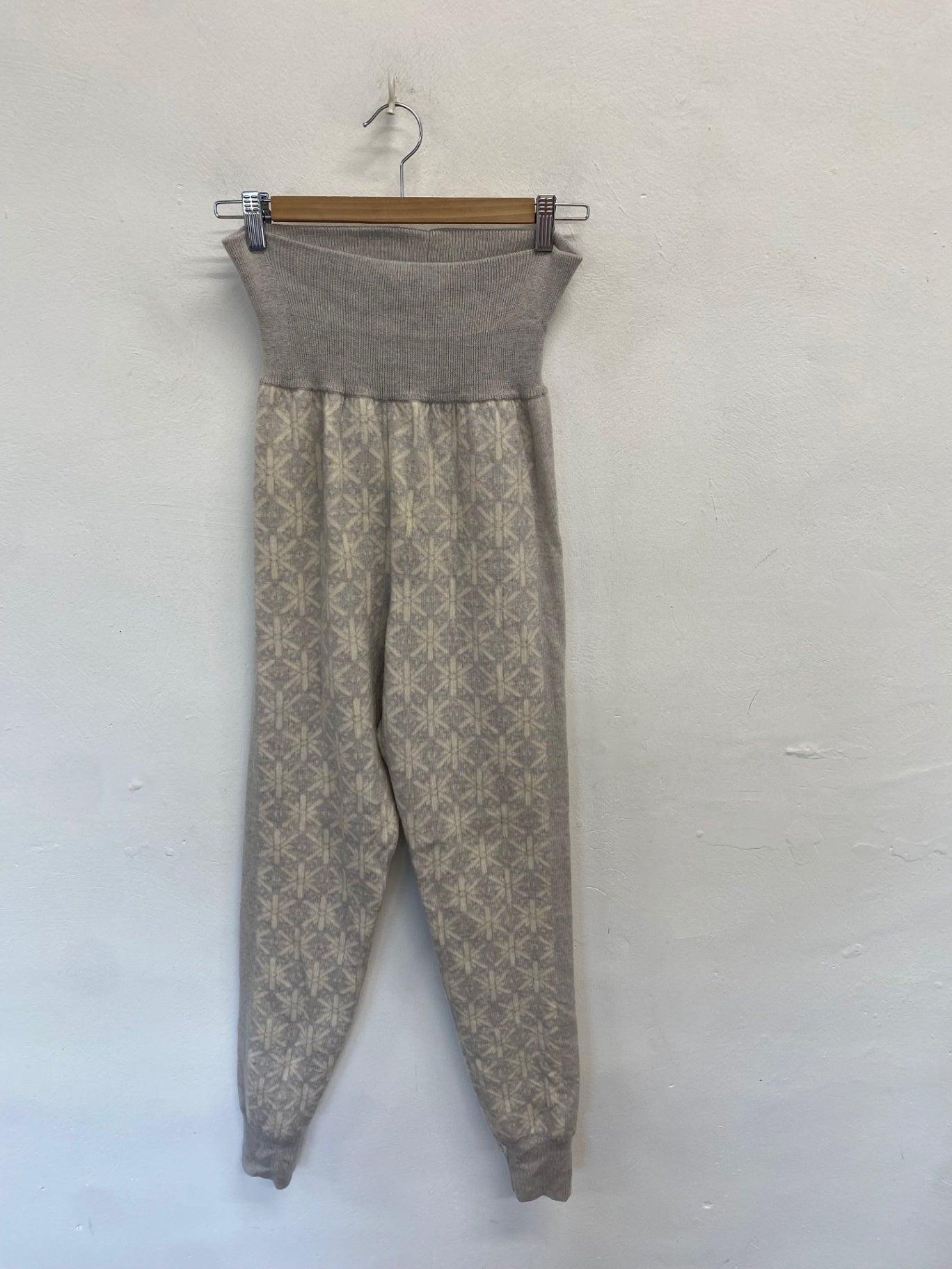 Stunning hÿge mint velvet Harem trousers UK 12 Grey Beige wool SO560