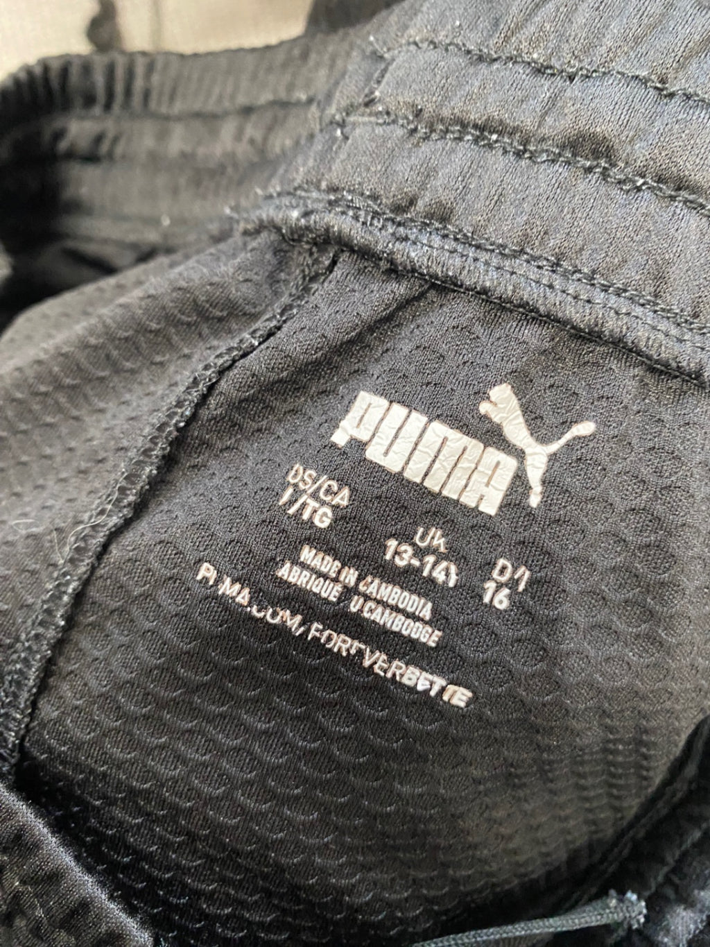Classic boys Puma Manchester City 22/23 Joggers Age 13-14 Black green NC570