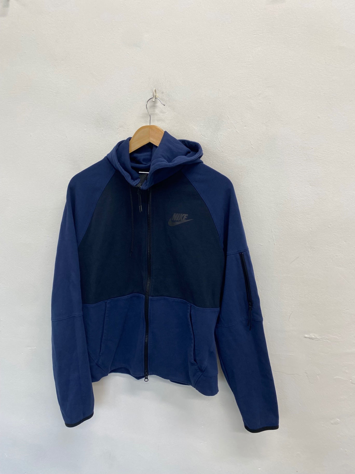 Classic Nike tech Hoodie UK M Navy Blue NC570