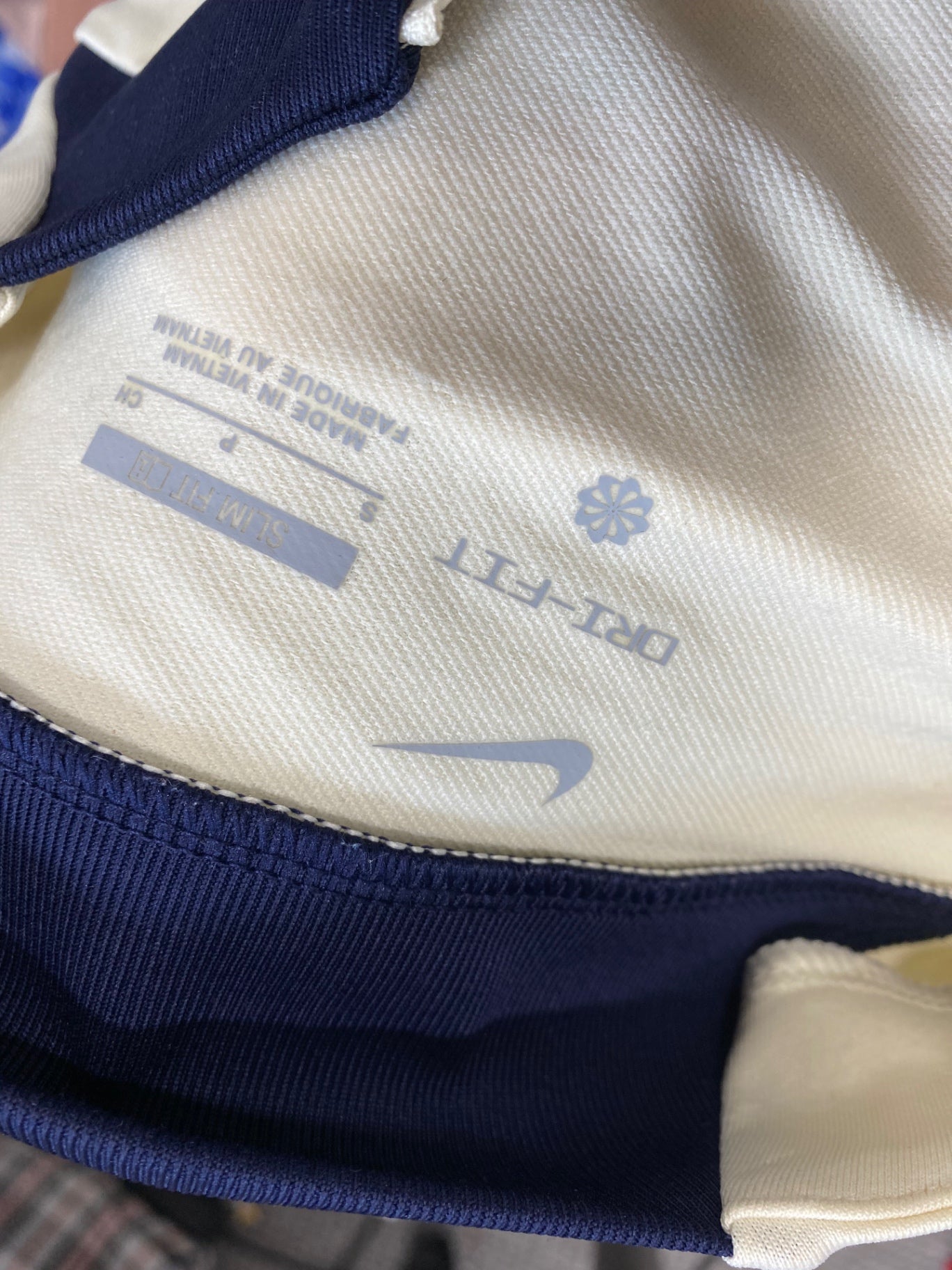 Classic Paris Saint germain drill Nike 1/4 Zip Top UK S Cream NC570