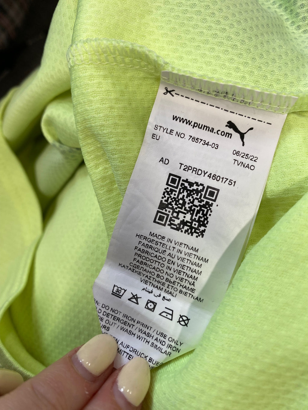 Classic men’s Puma Manchester City 22/23 third Football kit UK S Neon Green NC570
