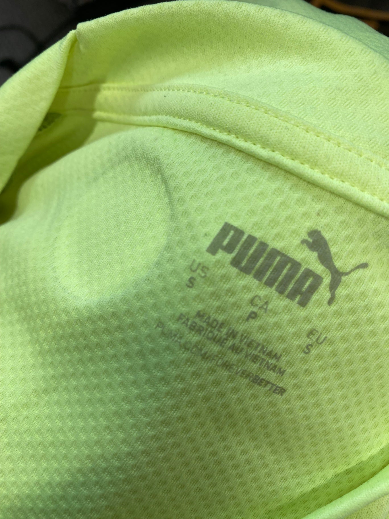 Classic men’s Puma Manchester City 22/23 third Football kit UK S Neon Green NC570