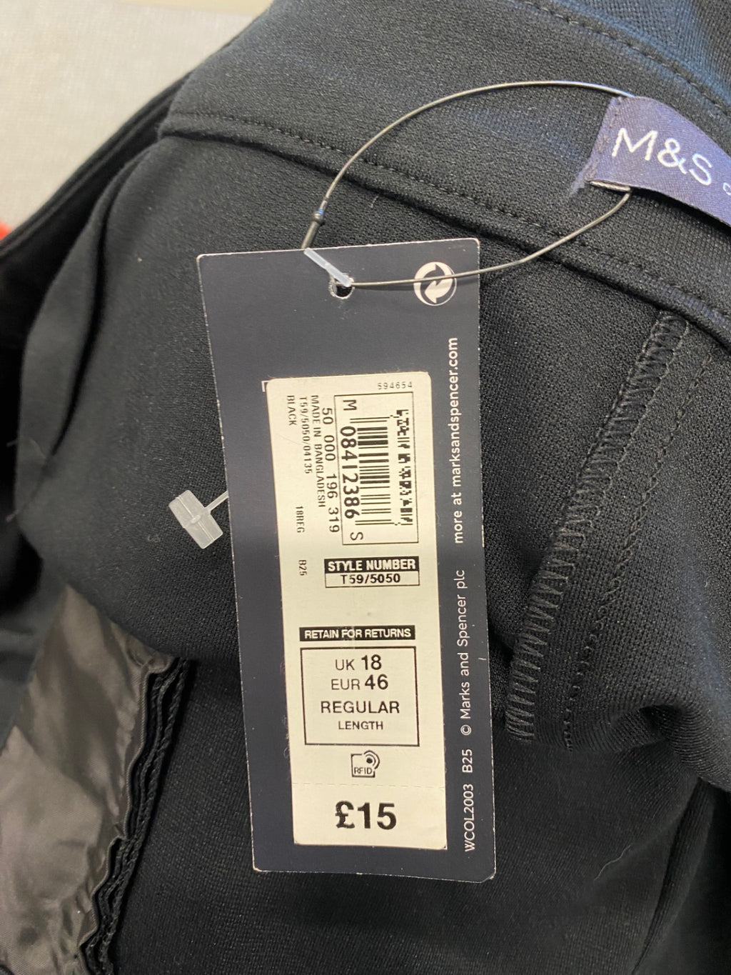 Stunning M&S Trousers UK 18 Black tailored new NC570