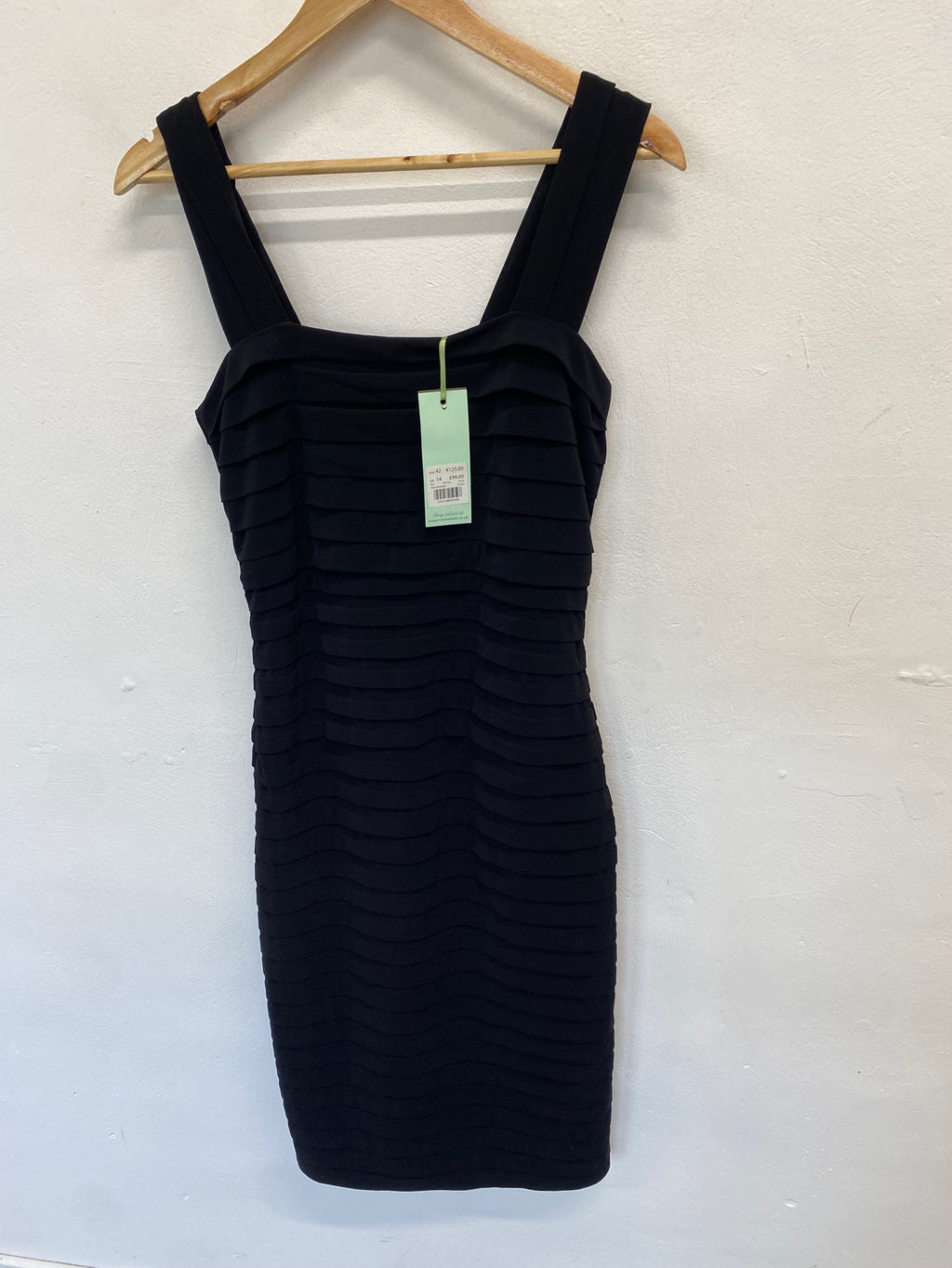 Stunning Mint Velvet Mini dress uk 14 Black ribbed party CM571