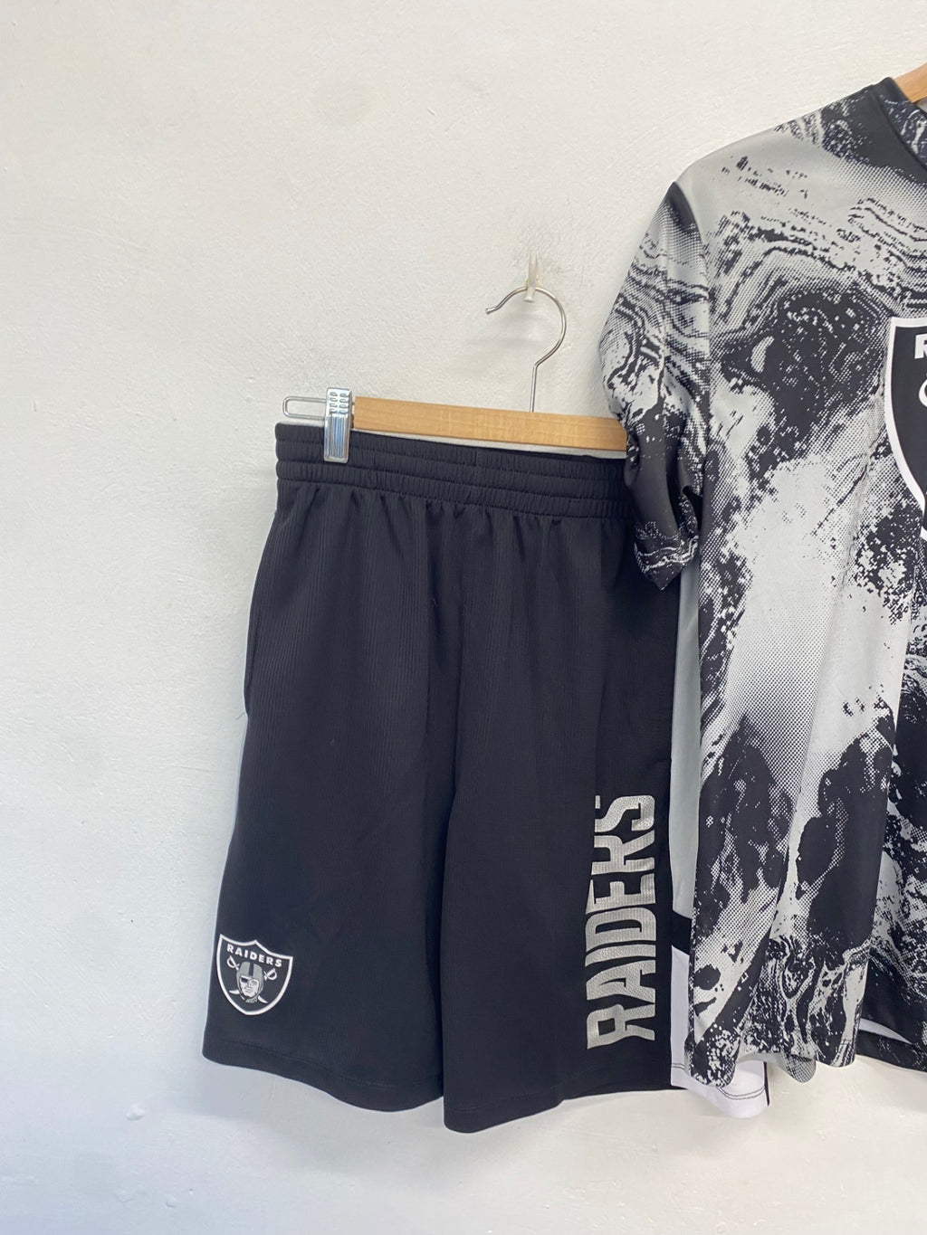 Classic NFL Team Apparel raiders Coord Age 13-15 Black grey NC570 