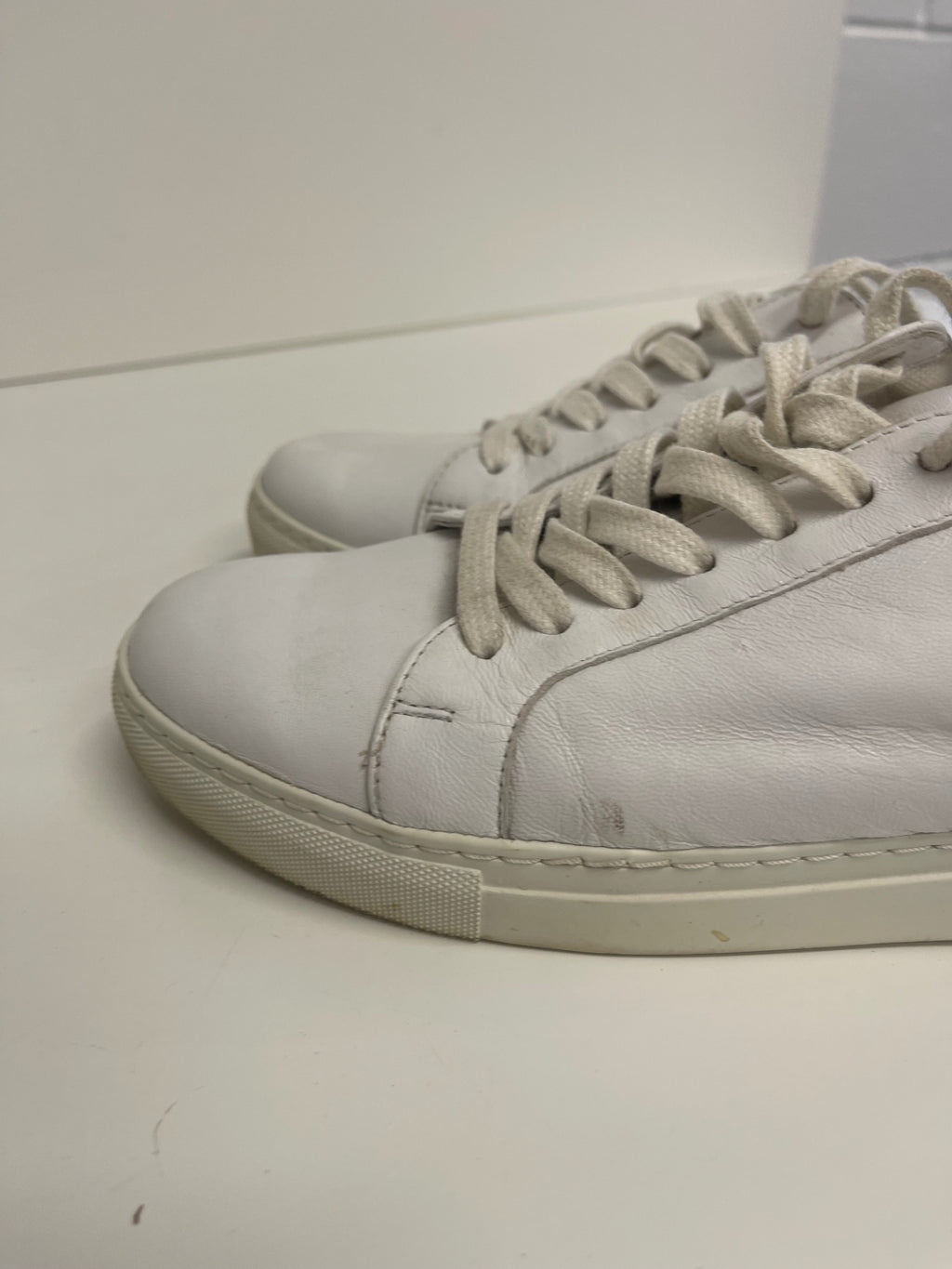 Fabulous Boden leather classic Sneakers Uk7 White CM571