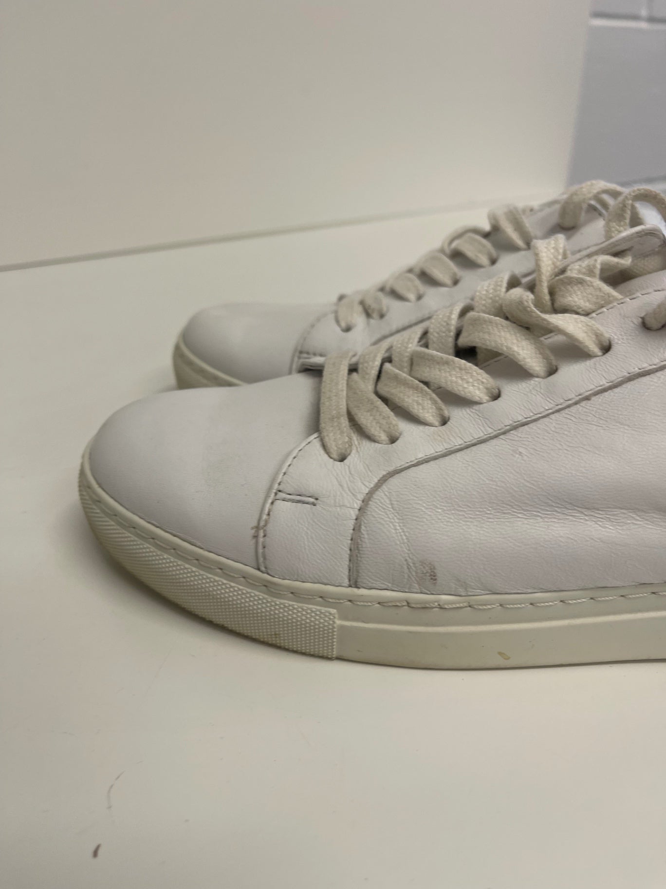 Fabulous Boden leather classic Sneakers Uk7 White CM571